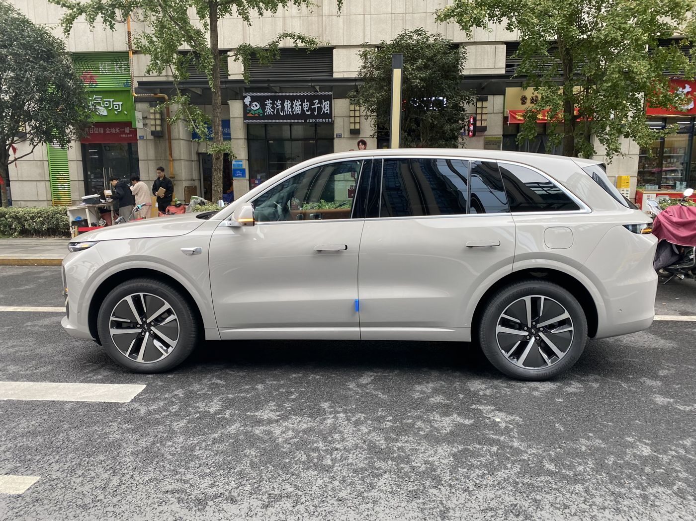 九五至尊VIONE口碑_九五至尊VI汽车